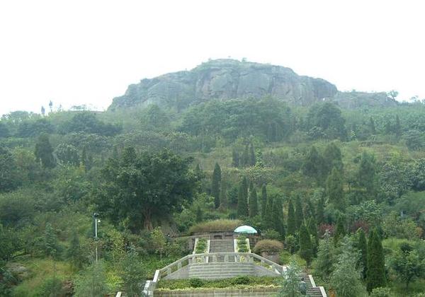 风水师口中的韶山**祖坟风水宝地